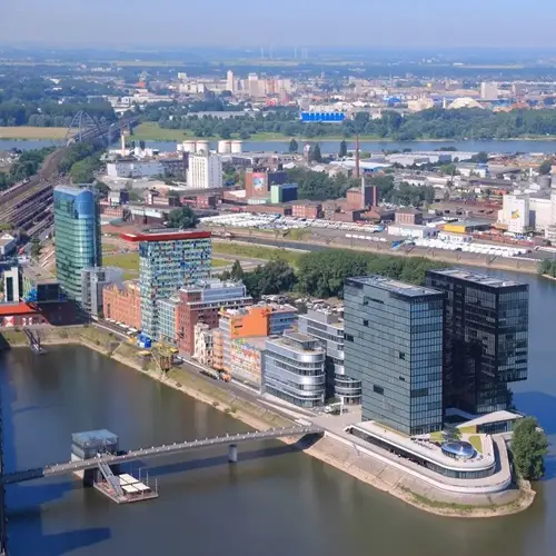 Skyline des Düsseldorfer MedienHafens.